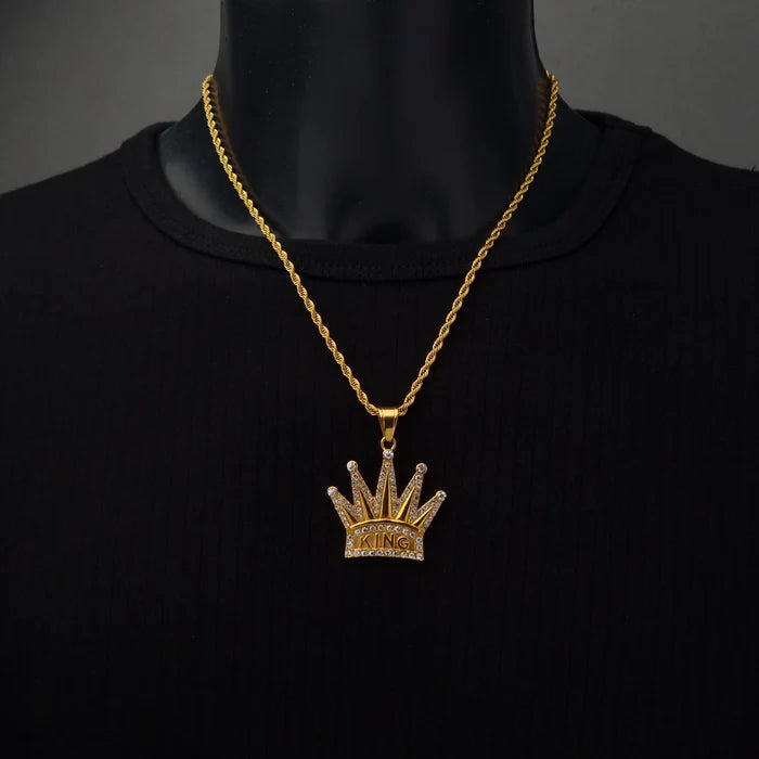 KING CROWN ICED PENDANT (GOLD) - AAPEX WATCHES